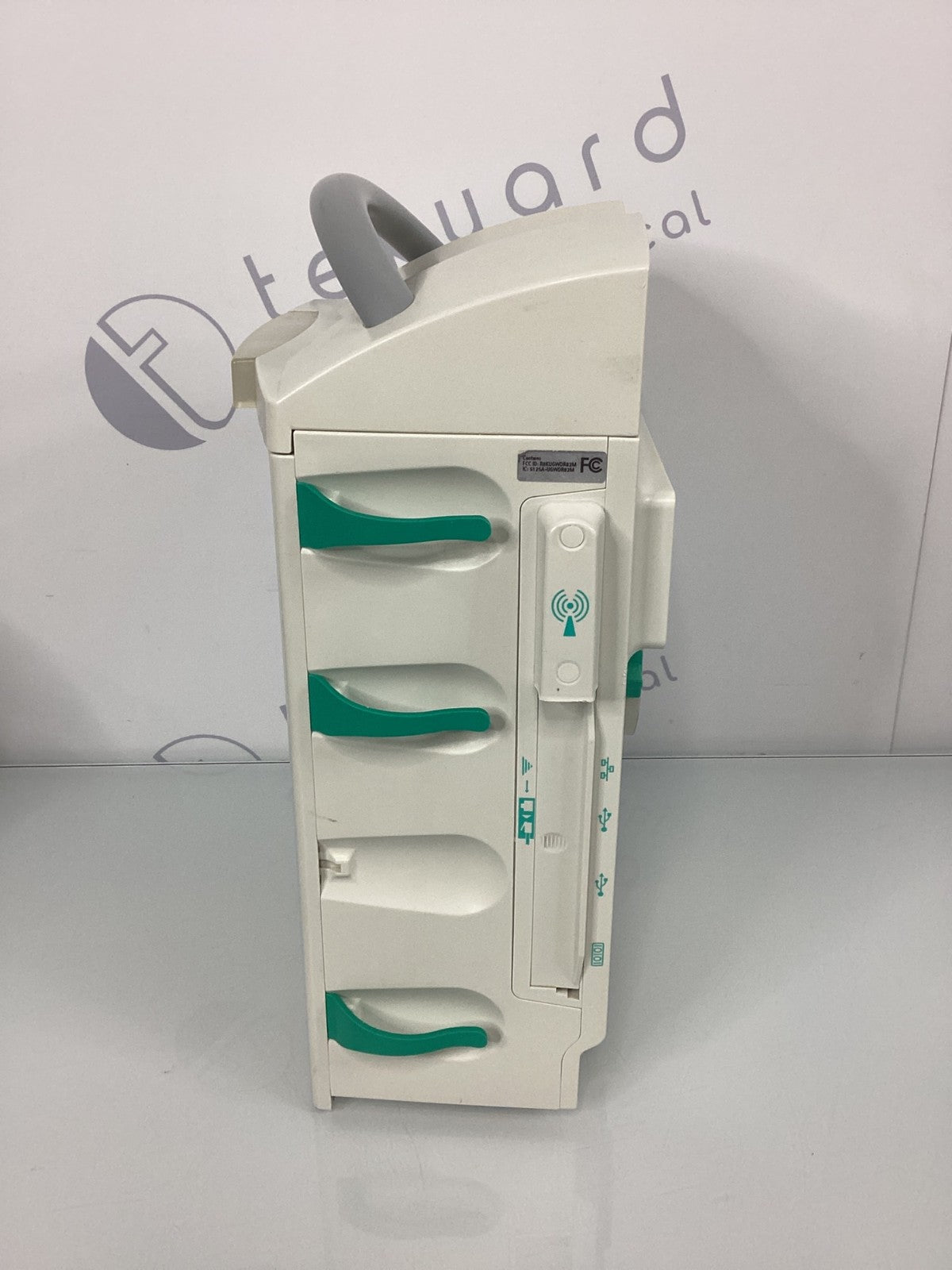 B BRAUN 8713142U SPACESTATION DOCKING STATION