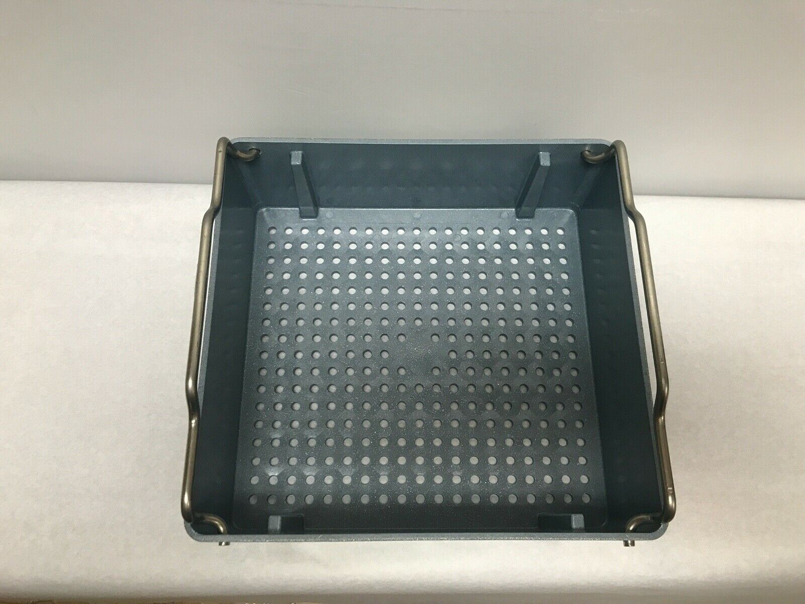 Stainless Steel Sterilization Tray (L:10 1/2"; H: 3 1/2"; W: 10") | KMCE-213 DIAGNOSTIC ULTRASOUND MACHINES FOR SALE