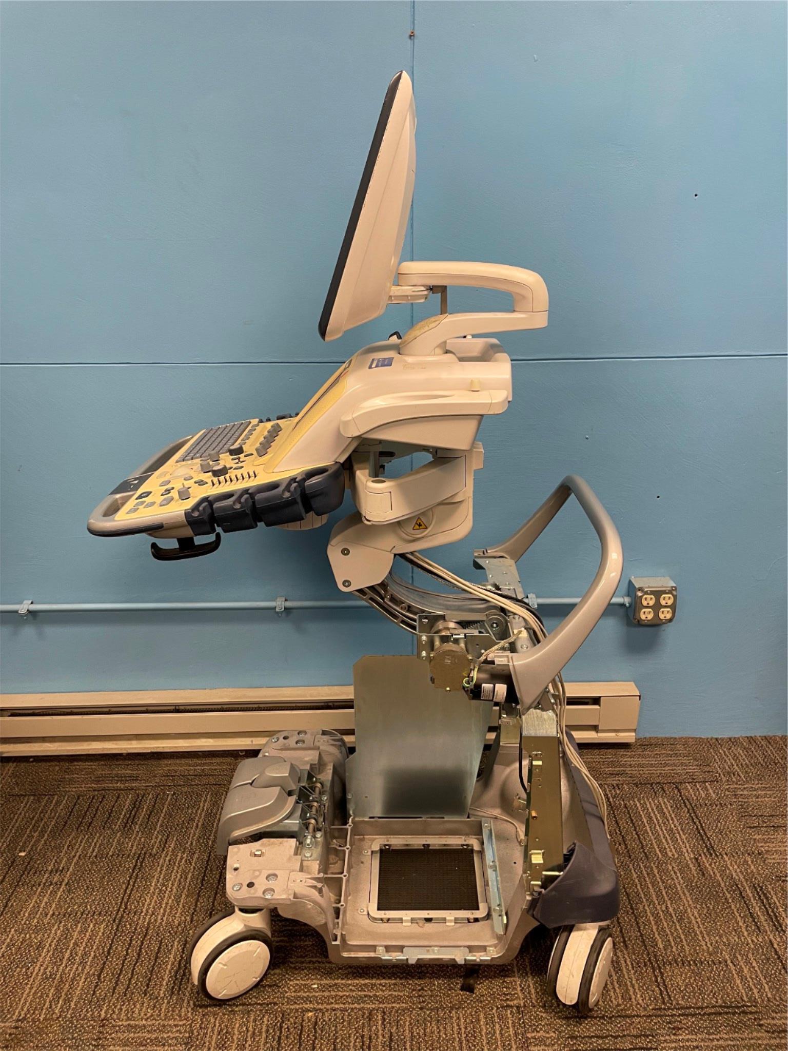 GE Logiq E9 Diagnostic Ultrasound System - For Parts DIAGNOSTIC ULTRASOUND MACHINES FOR SALE