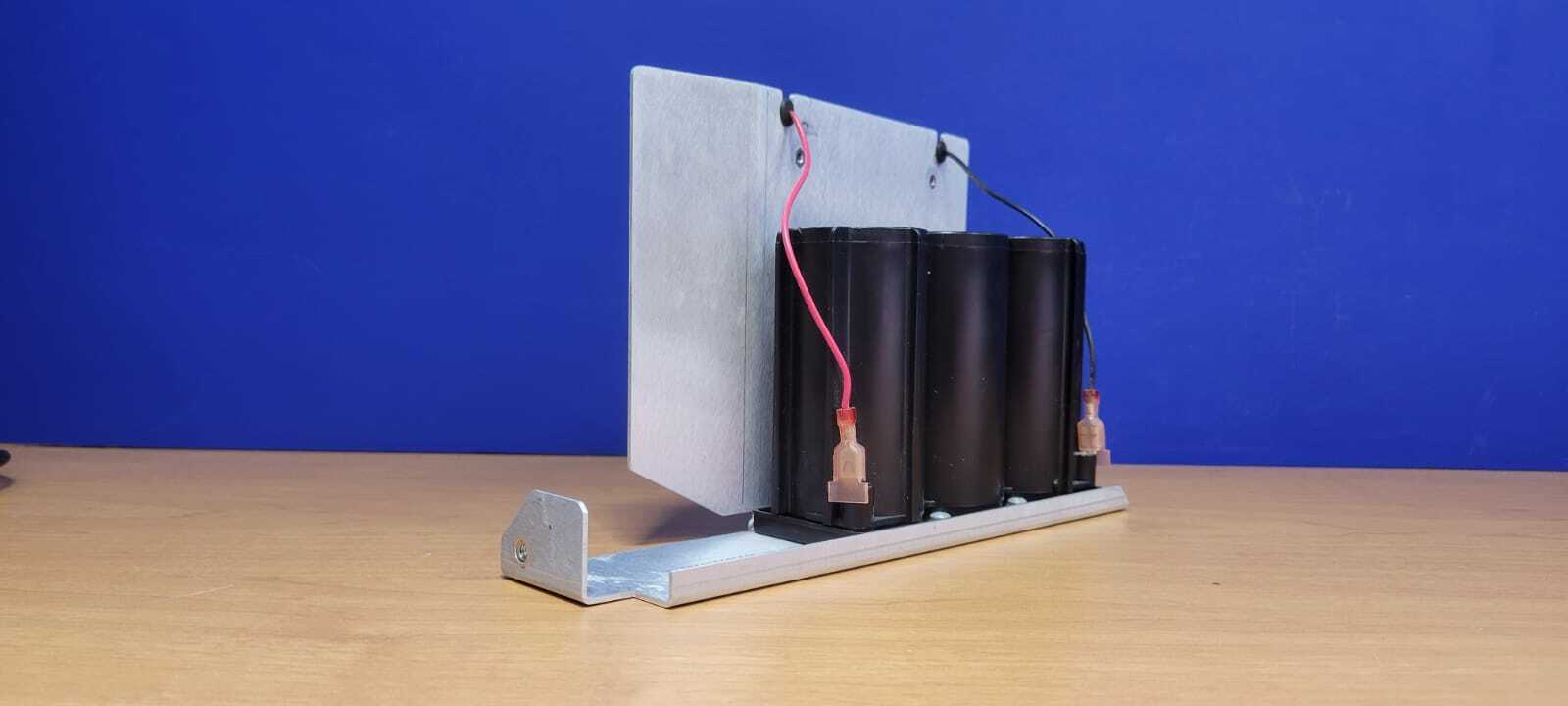 PHILIPS IU22/IE33 ULTRASOUND SYSTEM 3500-3744-01 BATTERY TRAY ASSY DIAGNOSTIC ULTRASOUND MACHINES FOR SALE