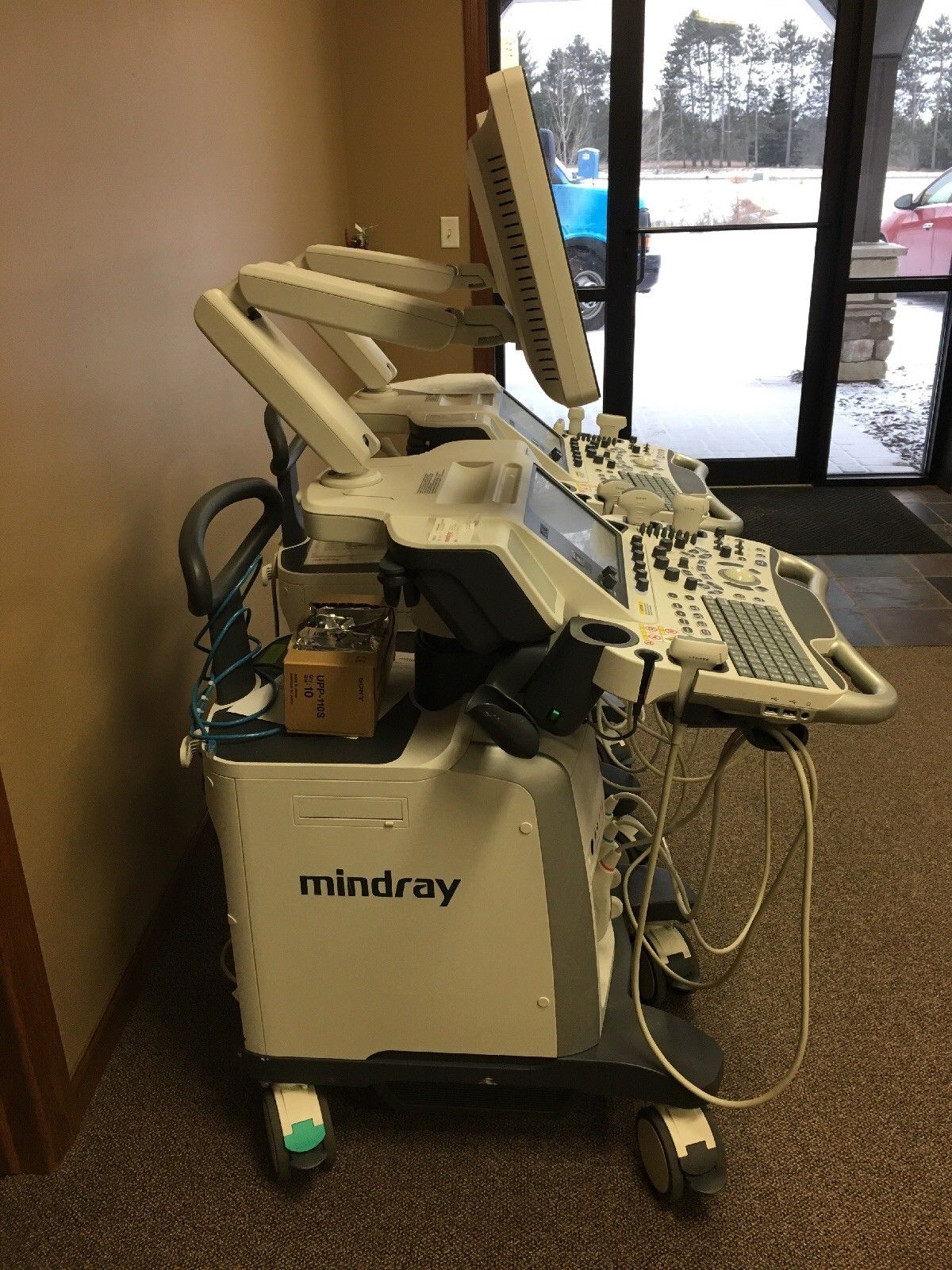 Mindray ultrasound dc-8 DIAGNOSTIC ULTRASOUND MACHINES FOR SALE