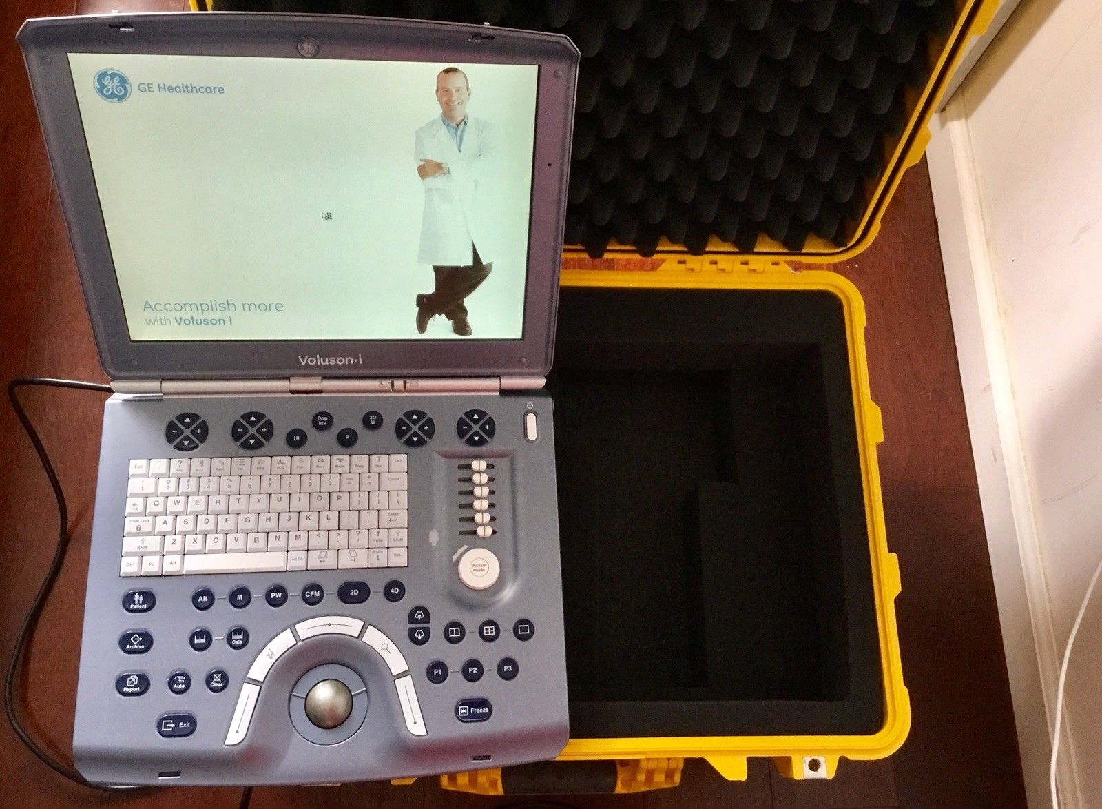 GE Voluson i Portable Ultrasound System and 4D Transducer probe, Protective case DIAGNOSTIC ULTRASOUND MACHINES FOR SALE