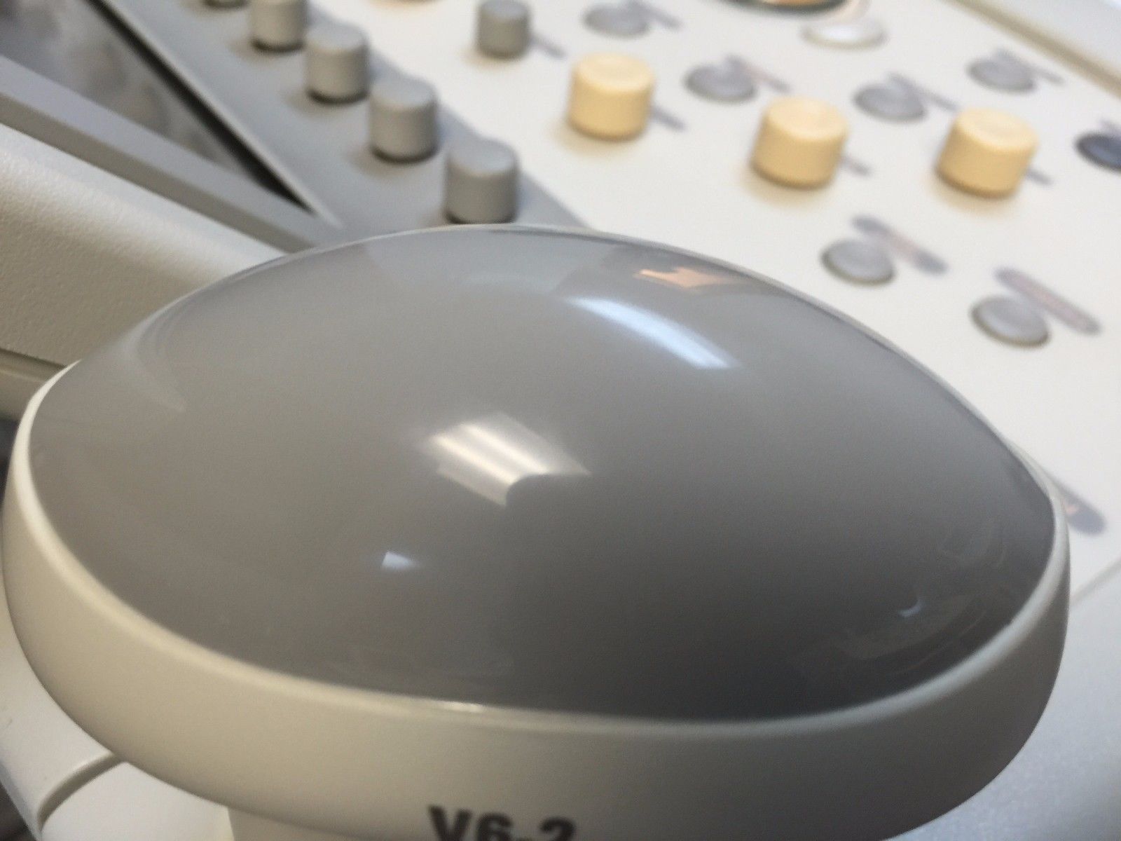 closeup Philips V6-2 Curved Volume Array