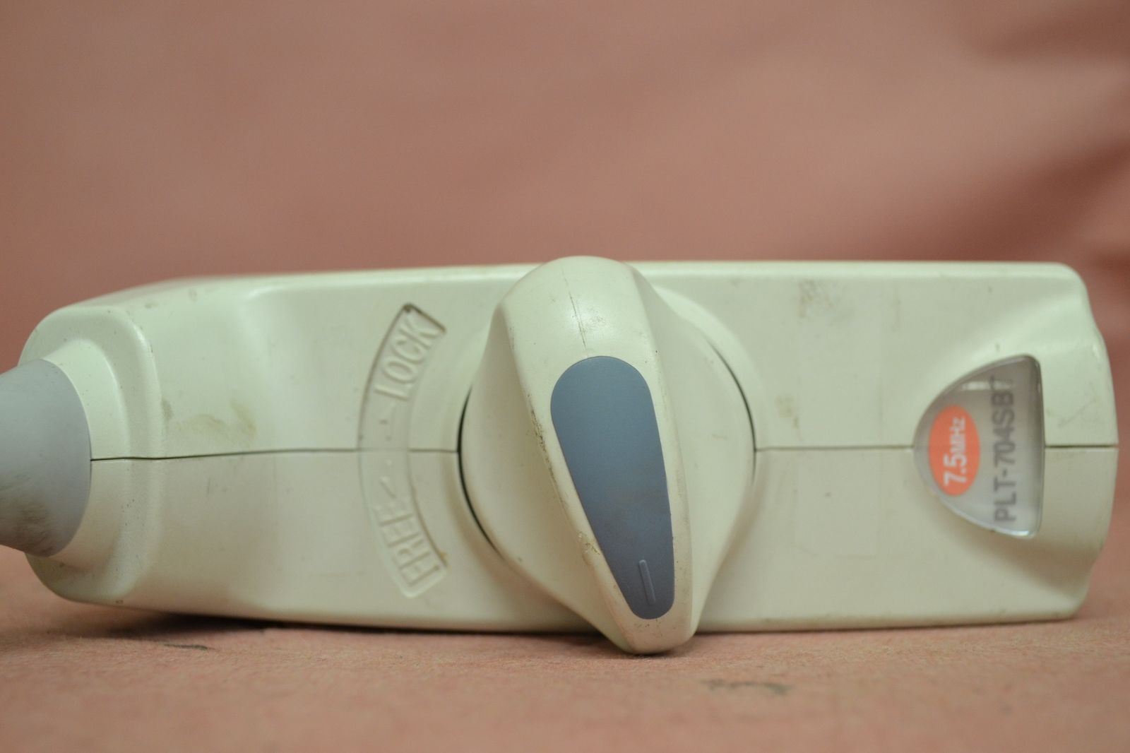 Toshiba Artida PLT-704SBT 11-4.8MHz Linear Ultrasound Transducer Probe J1626 DIAGNOSTIC ULTRASOUND MACHINES FOR SALE