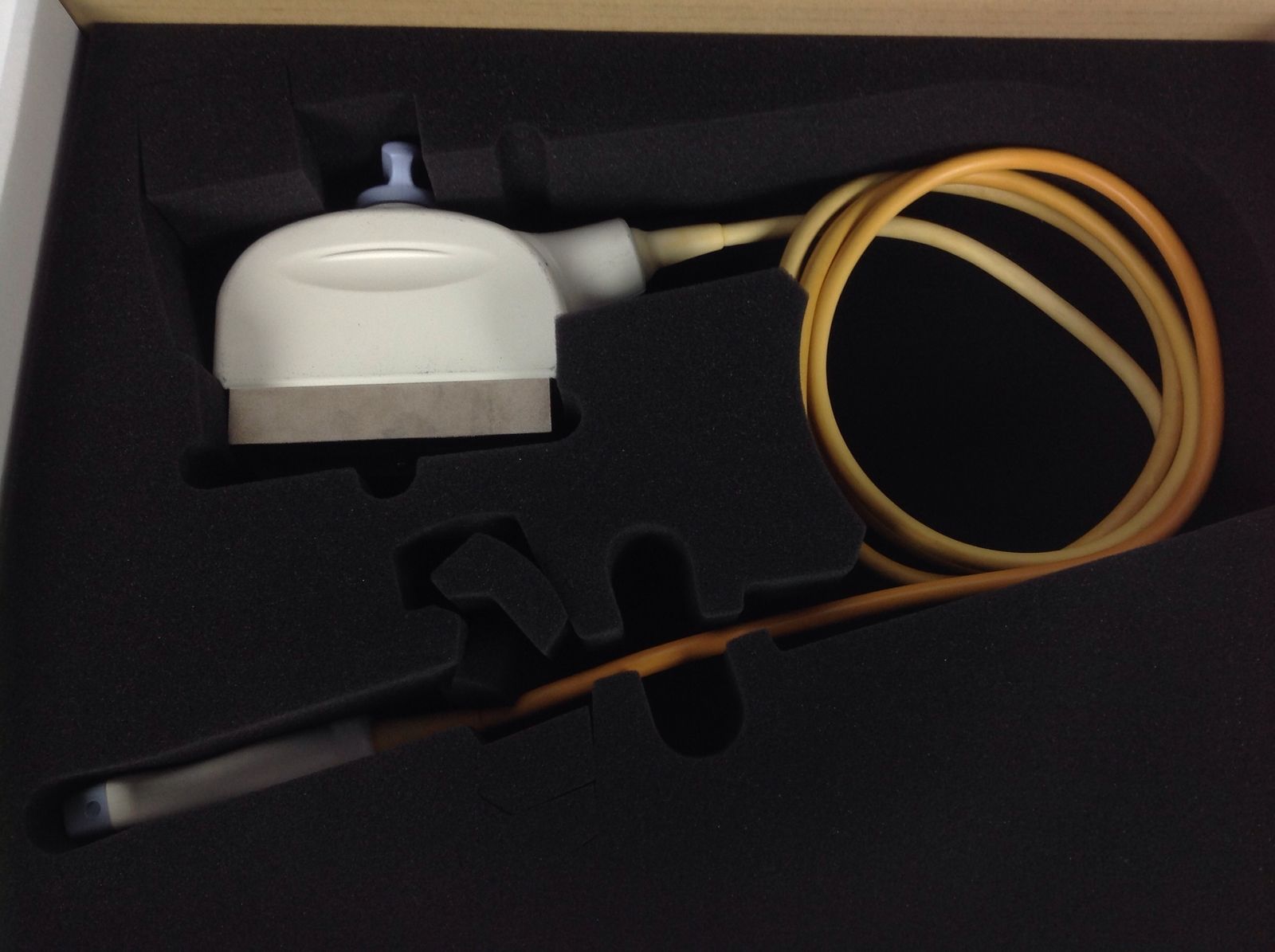 GE Medical Systems 9L Ultrasound DIAGNOSTIC ULTRASOUND MACHINES FOR SALE