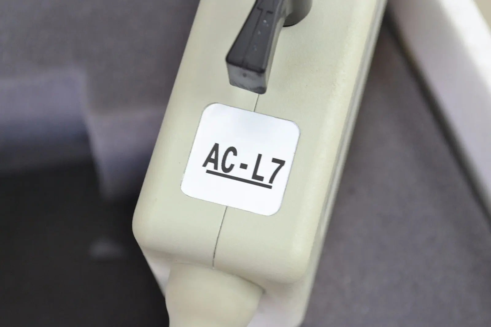 GE AC-L7 Ultrasound Transducer Probe REF 2337671 (11743 B31) DIAGNOSTIC ULTRASOUND MACHINES FOR SALE