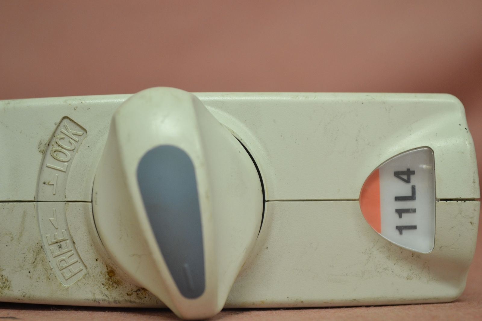 Toshiba Artida PLT-704SBT 11-4.8MHz Linear Ultrasound Transducer Probe J1628 DIAGNOSTIC ULTRASOUND MACHINES FOR SALE