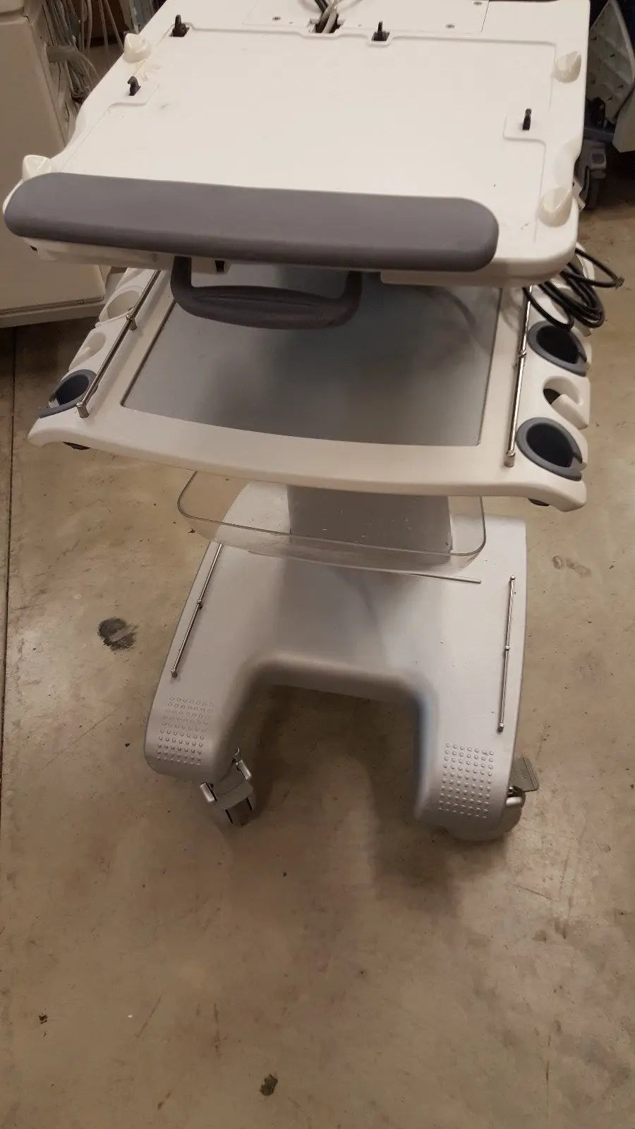 GE Vivid i Ultrasound Cart DIAGNOSTIC ULTRASOUND MACHINES FOR SALE