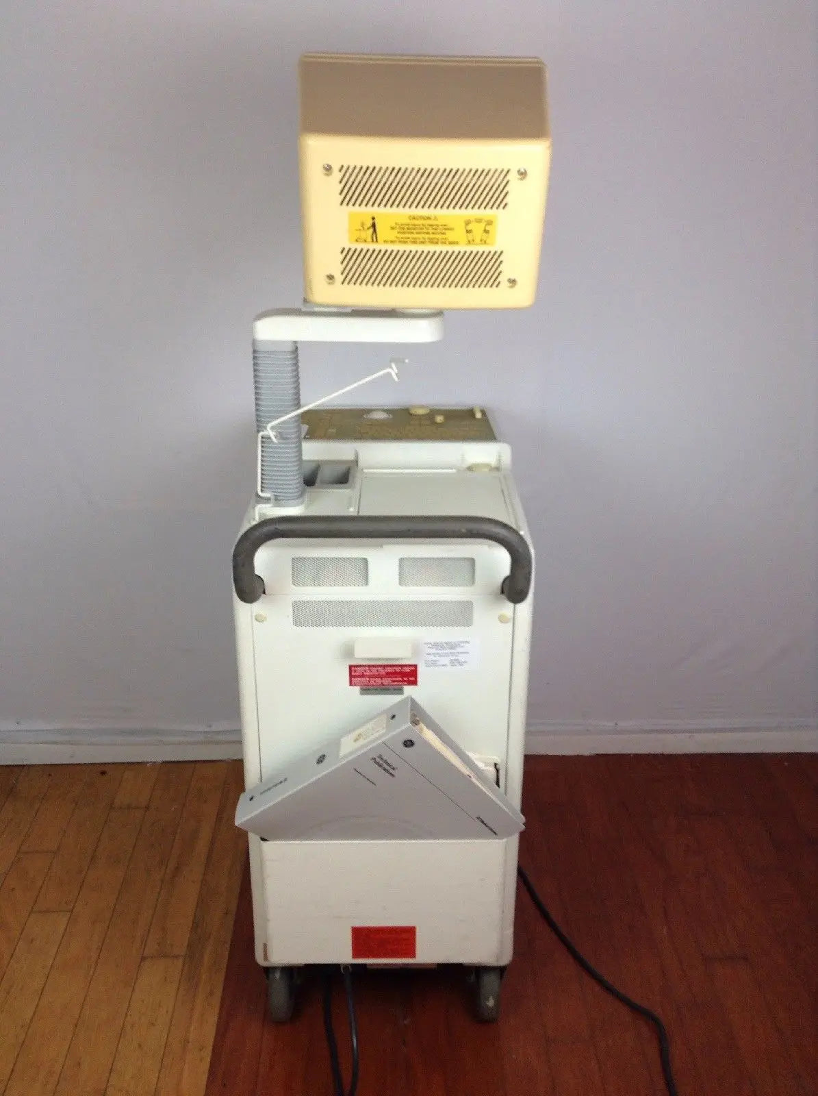 GE RT3200-ADVANTAGE-II DIAGNOSTIC ULTRASOUND SYSTEM 14825 with Sony Printer DIAGNOSTIC ULTRASOUND MACHINES FOR SALE