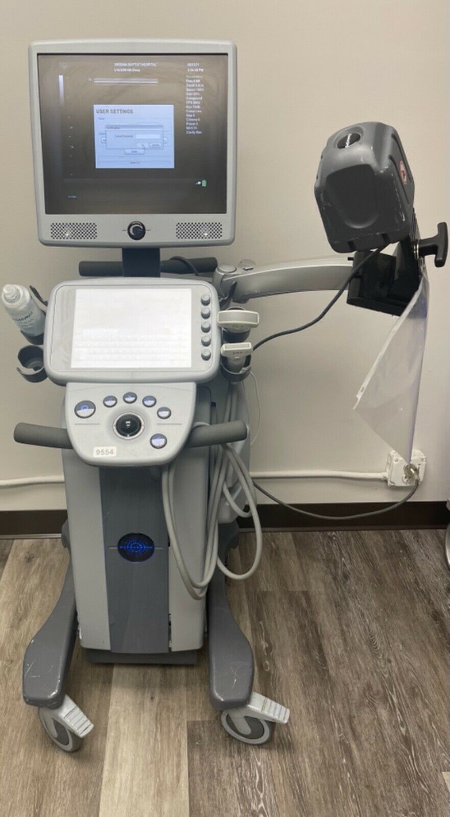 Ultrasonix Sonix Touch Ultrasound System W/C5-2 & L14-5 & Accessories
