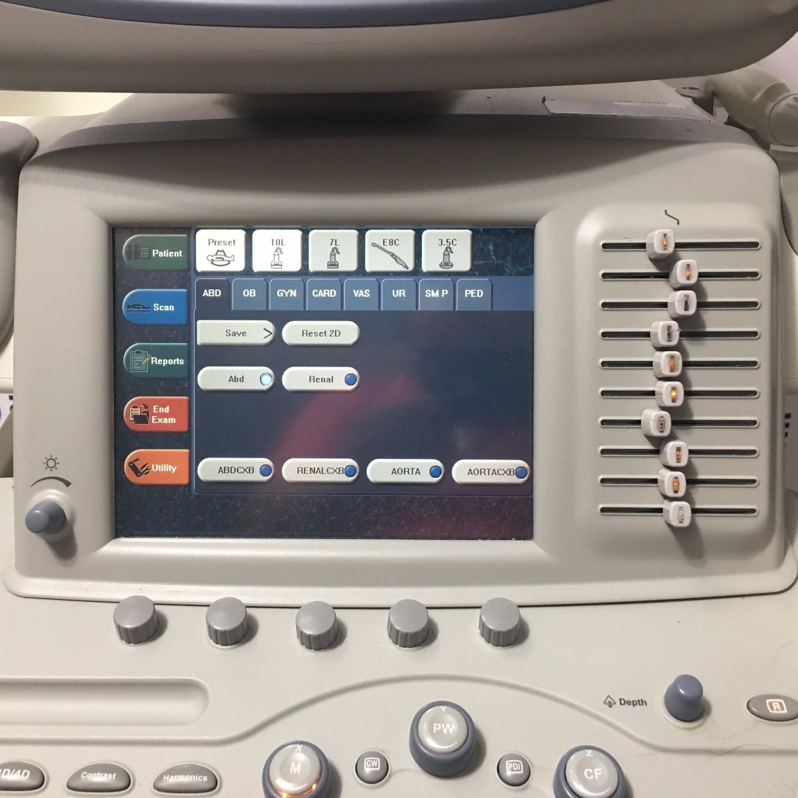 GE Logiq 9 Ultrasound System with 3.5C, E8C, 7L, 10L, and M12L Transducers DIAGNOSTIC ULTRASOUND MACHINES FOR SALE