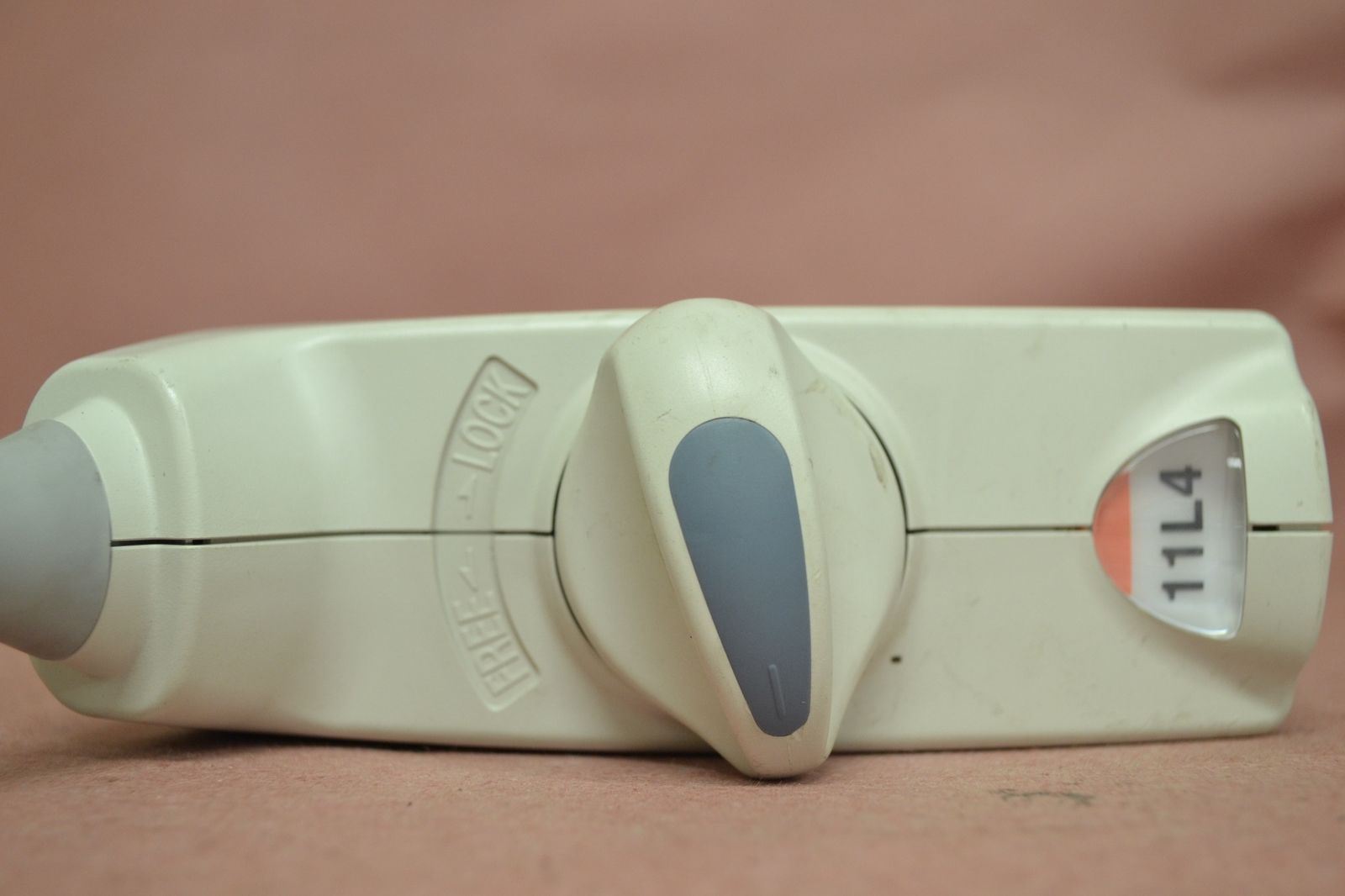 Toshiba Artida PLT-704SBT 11-4.8MHz Linear Ultrasound Transducer Probe J1625 DIAGNOSTIC ULTRASOUND MACHINES FOR SALE