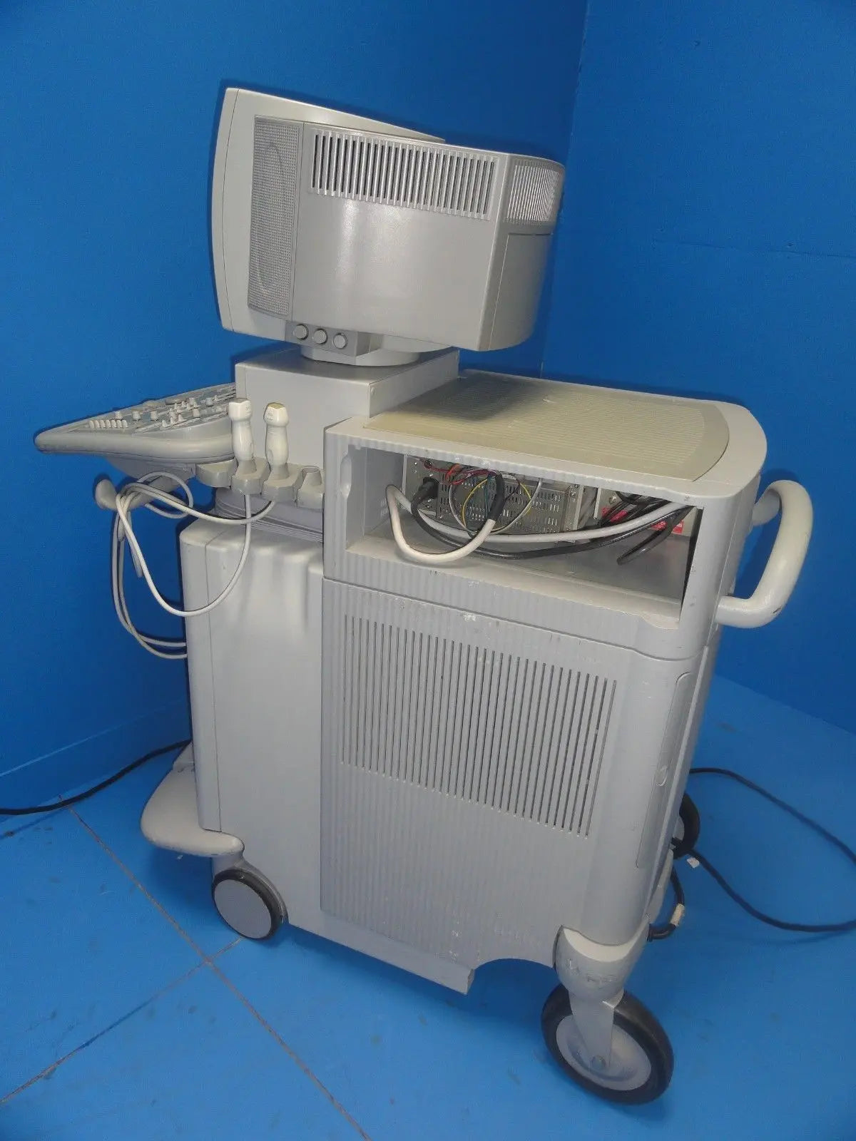 2002 Acuson Sequoia C256 Cardiac Ultrasound W/ 5V2C Probe Printer & VCR (6066) DIAGNOSTIC ULTRASOUND MACHINES FOR SALE