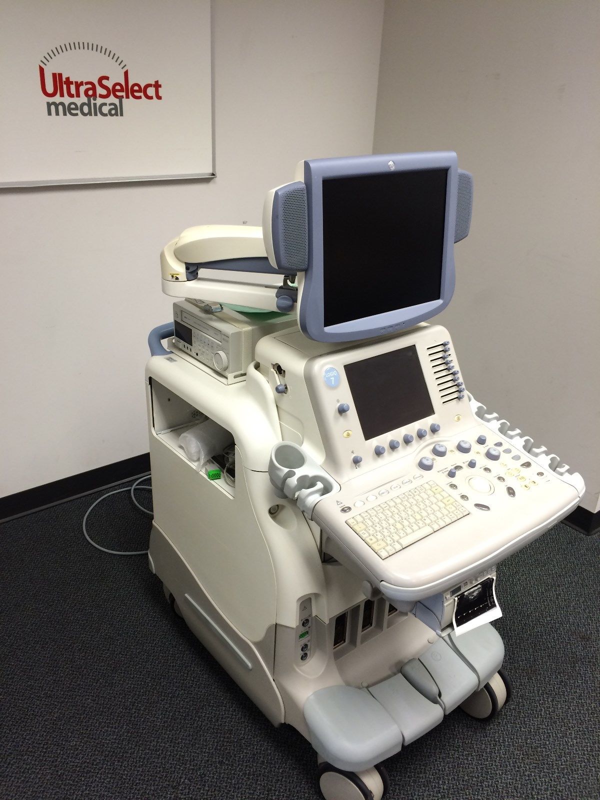 GE Logiq 7 BT09 Ultrasound System with Cardiac (CW Doppler) DIAGNOSTIC ULTRASOUND MACHINES FOR SALE