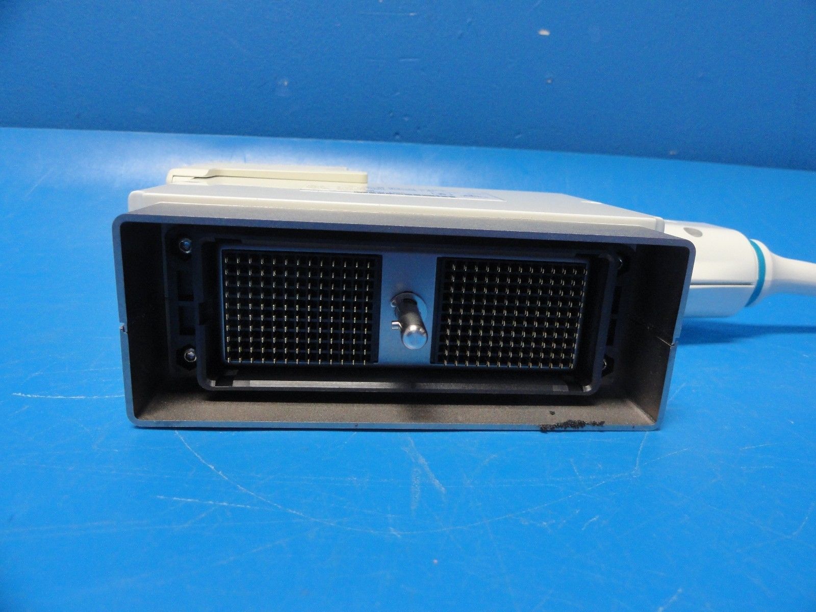 GE 227s P/N 2118743 Phased Array Sector Probe W/ Hook for GE Logiq 700 (8542) DIAGNOSTIC ULTRASOUND MACHINES FOR SALE