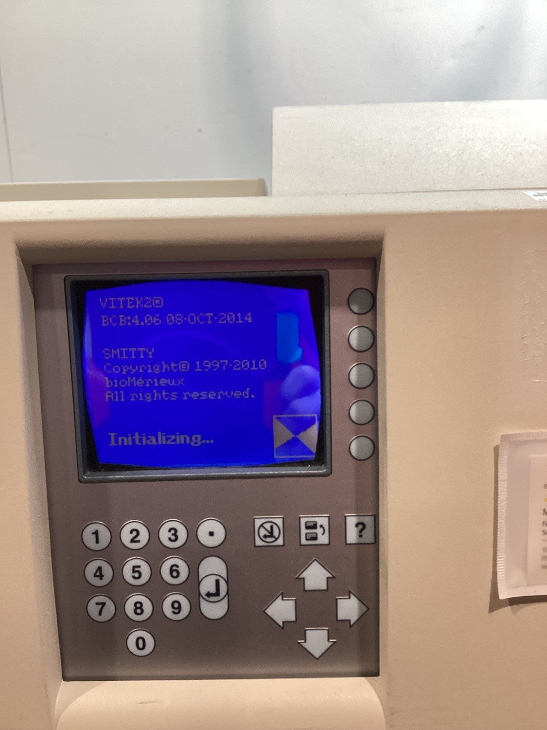 BIOMERIEUX VITEK 2 XL FULLY AUTOMATED MICROBIOLOGICAL ANALYZER