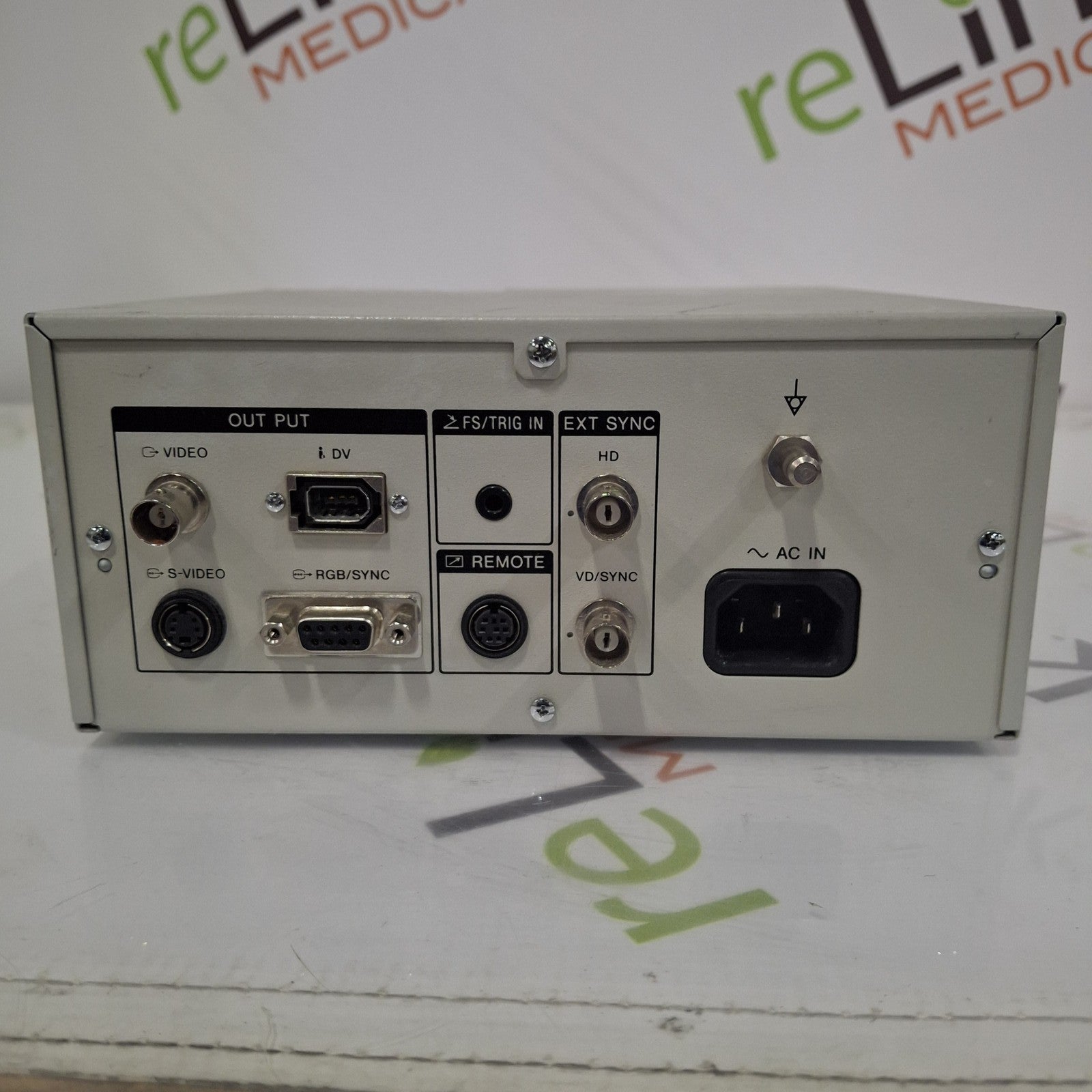 Sony DXC-C33 3CCD Color Video Camera Consule