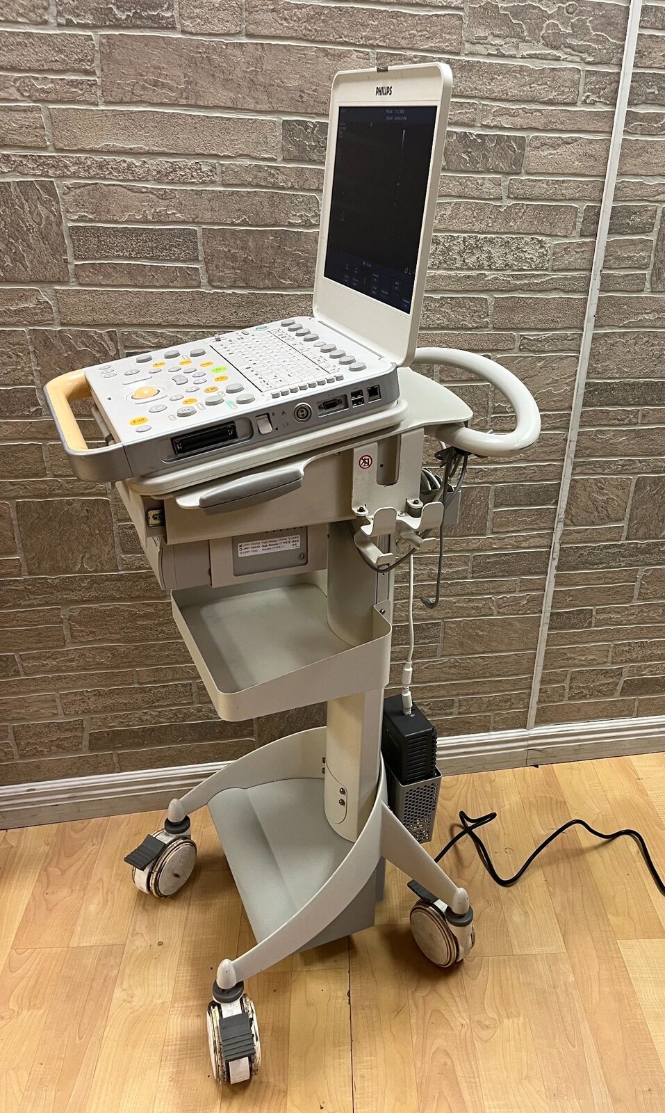 Philips CX50 Ultrasound Scanner Machine 2011 with cart and Linear Probe L12-3 DIAGNOSTIC ULTRASOUND MACHINES FOR SALE