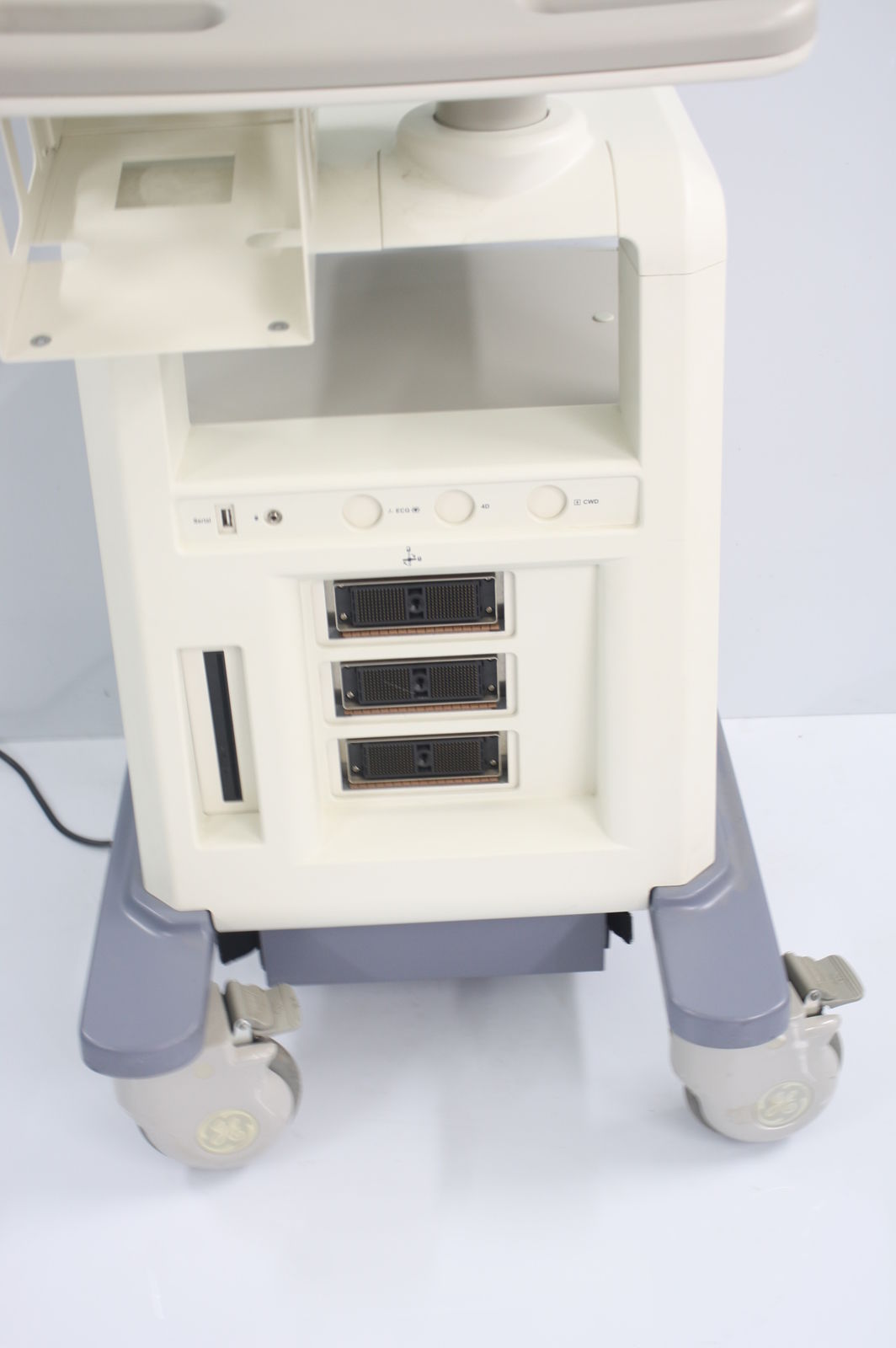 GE General Electric VIVID LOGIQ P5 Ultrasound Machine- PARTIALLY TESTED DIAGNOSTIC ULTRASOUND MACHINES FOR SALE