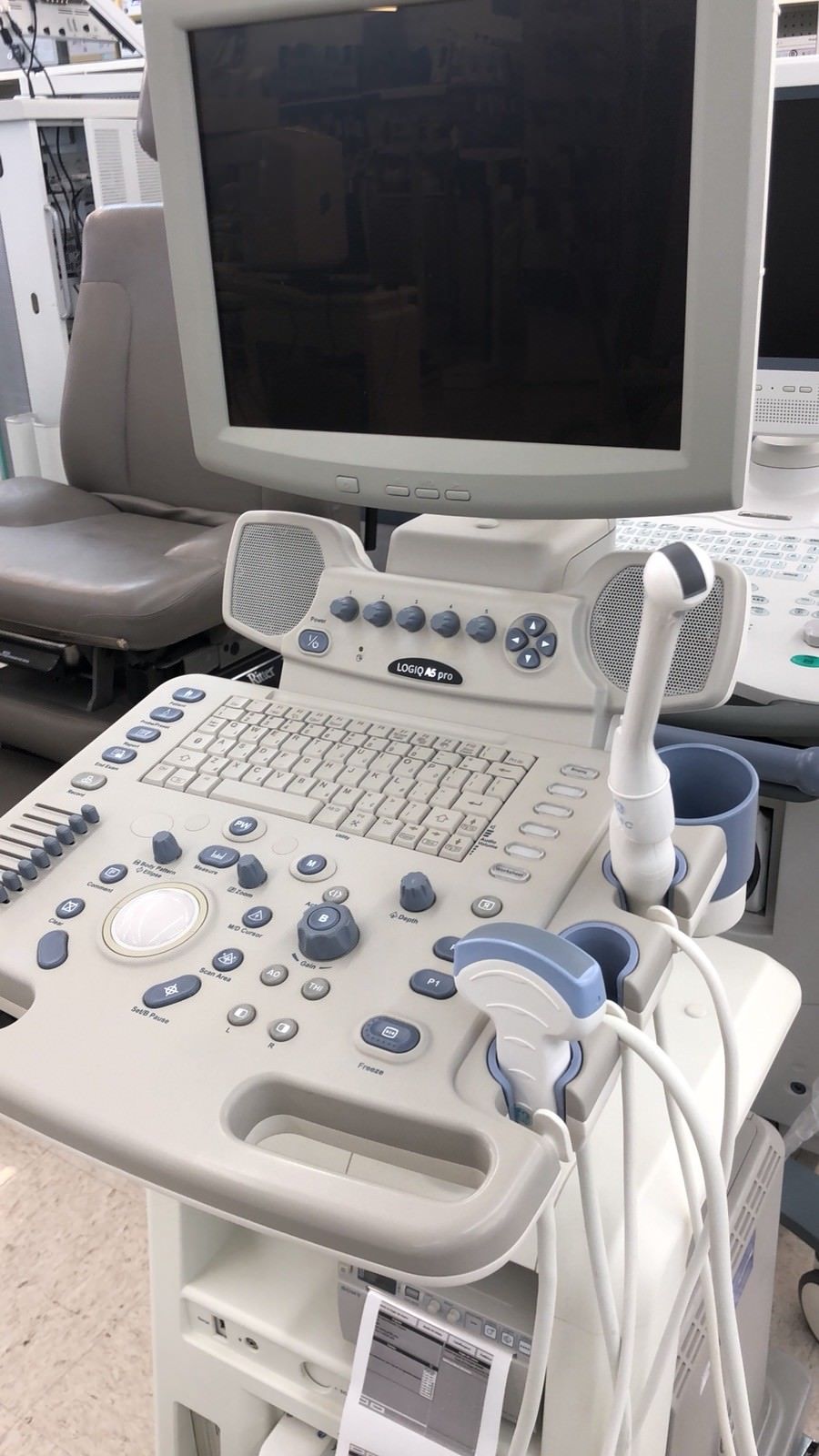 GE Logiq A5 Pro Ultrasound - Printer Included - Refurbished DIAGNOSTIC ULTRASOUND MACHINES FOR SALE