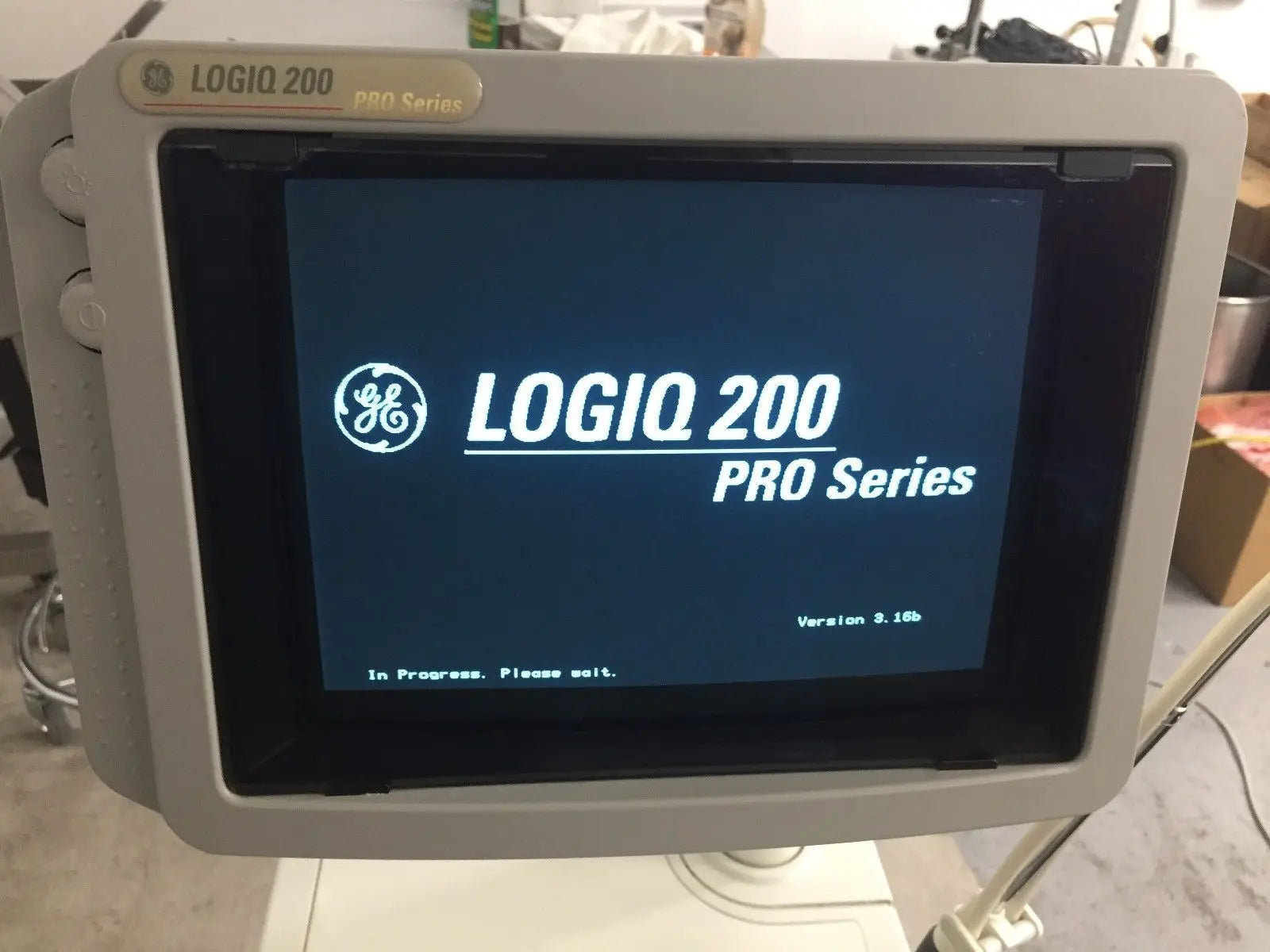 GE Logiq 200 Pro Ultrasound w/ 3Cb Probe, Version 3.16B DIAGNOSTIC ULTRASOUND MACHINES FOR SALE