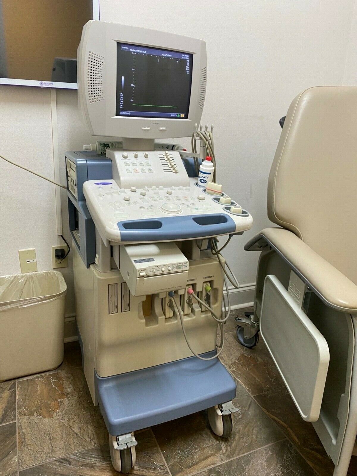 TOSHIBA NEMIO 30 SSA- 550A COMPLETE DIAGNOSTIC SYSTEM ULTRASOUND MACHINE DIAGNOSTIC ULTRASOUND MACHINES FOR SALE