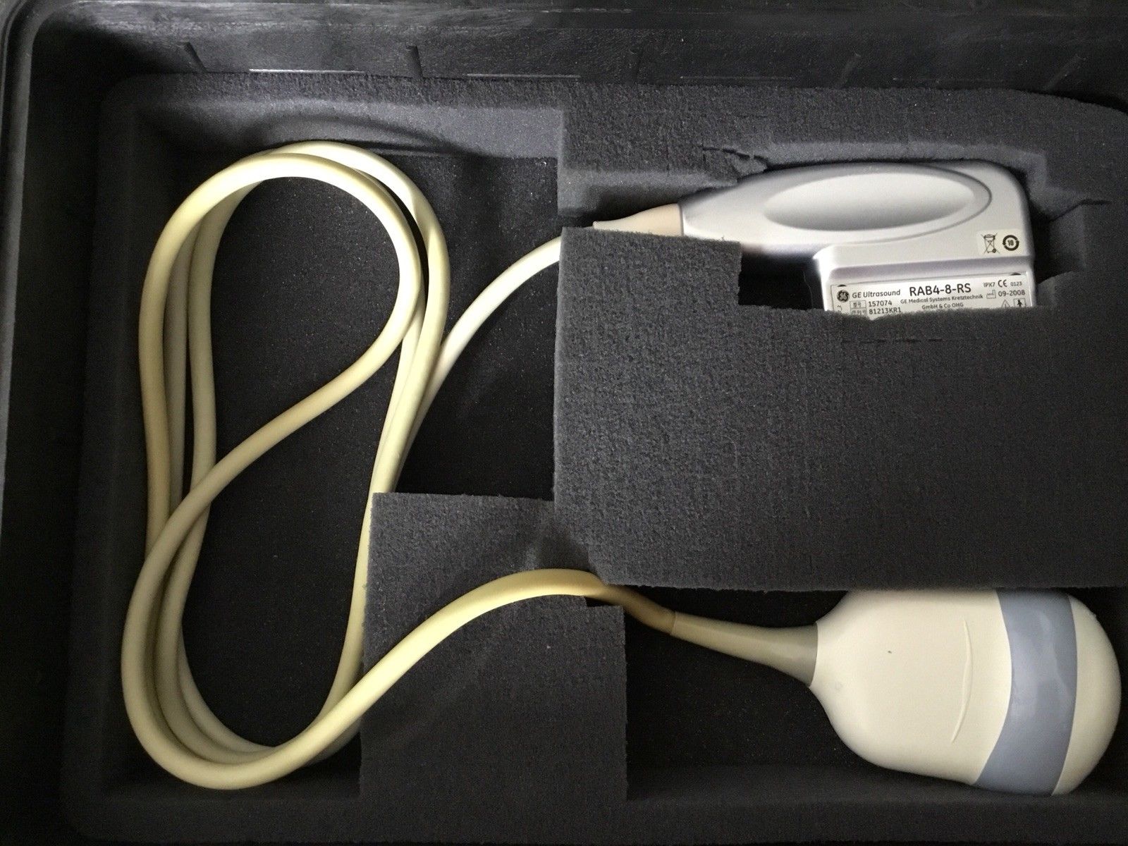 GE Voluson i Portable Ultrasound System and 4D Transducer probe, Protective case DIAGNOSTIC ULTRASOUND MACHINES FOR SALE
