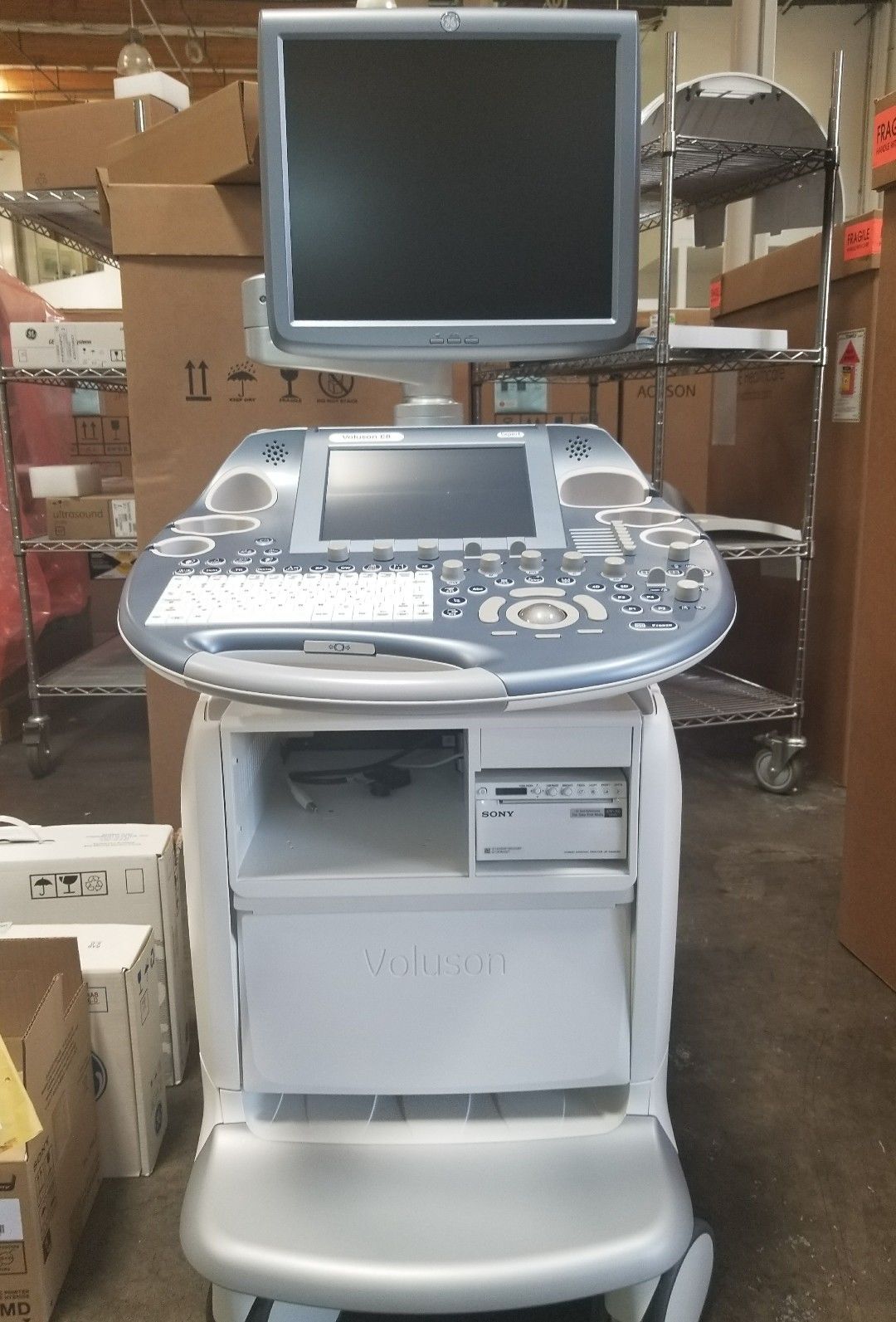 GE VOLUSON E8 BT13 - 3D/4D Imaging – Refurbished by GE 2016 with 5 demo Probes DIAGNOSTIC ULTRASOUND MACHINES FOR SALE