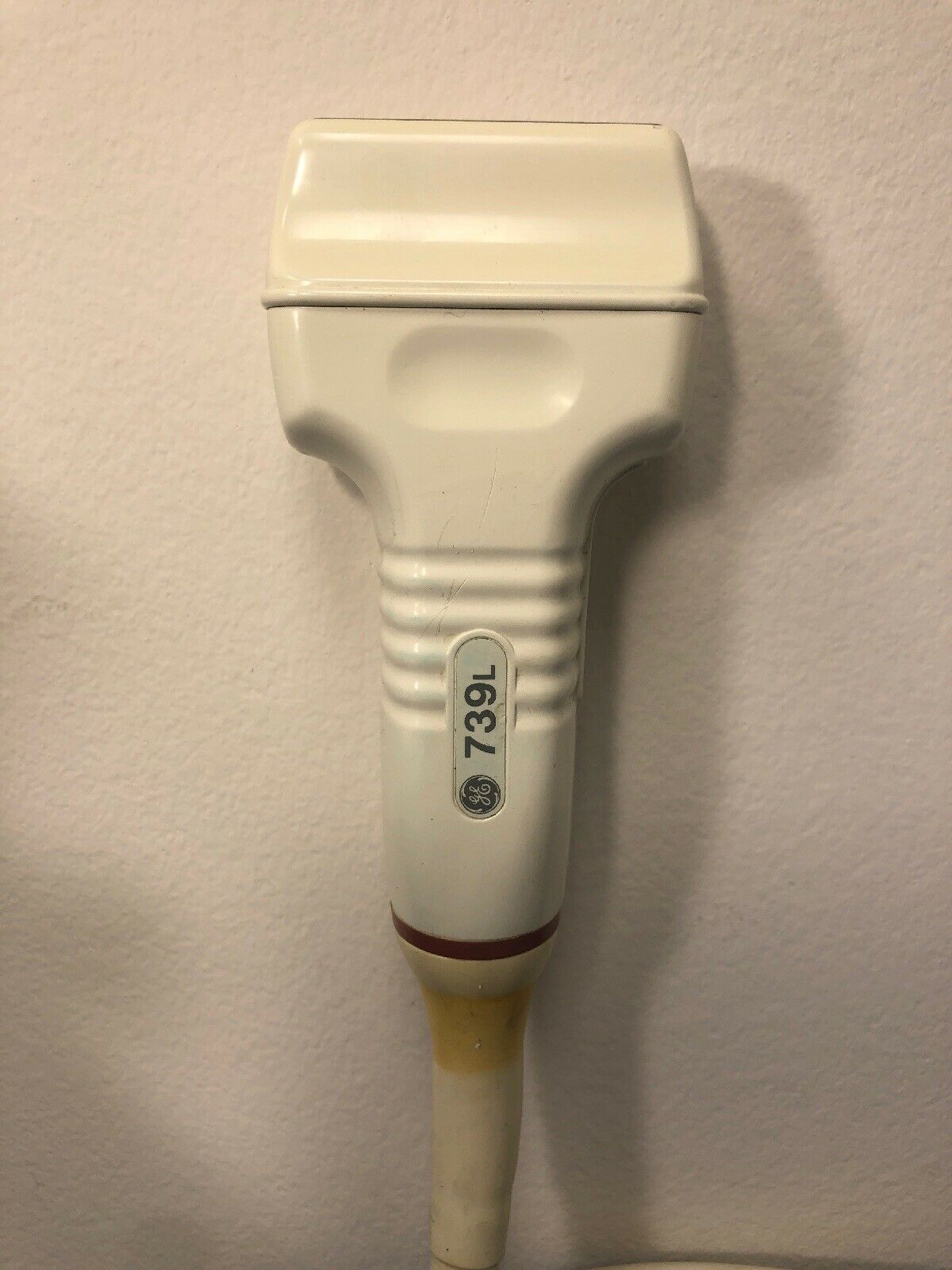 GE Ultrasound Probe Model 739L Good Cosmetic Condition Model 2197487 LOGIQ 400 DIAGNOSTIC ULTRASOUND MACHINES FOR SALE