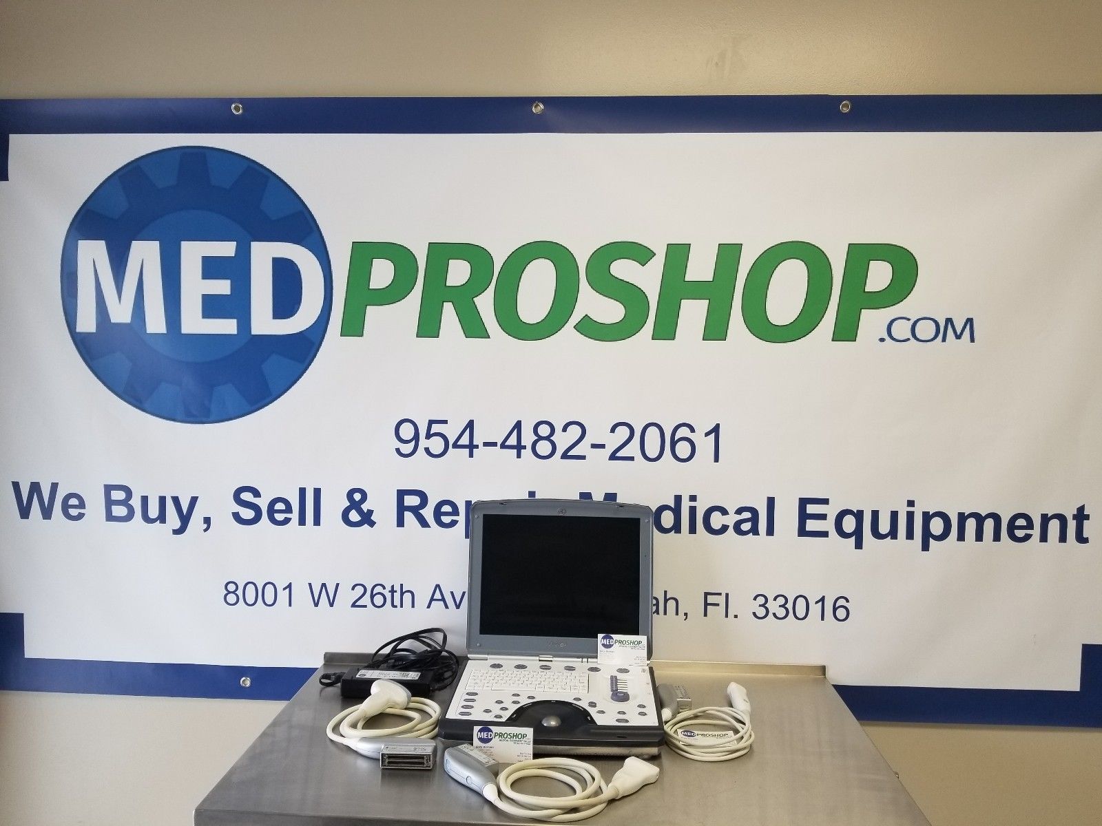 ultrasound with accessories with banner