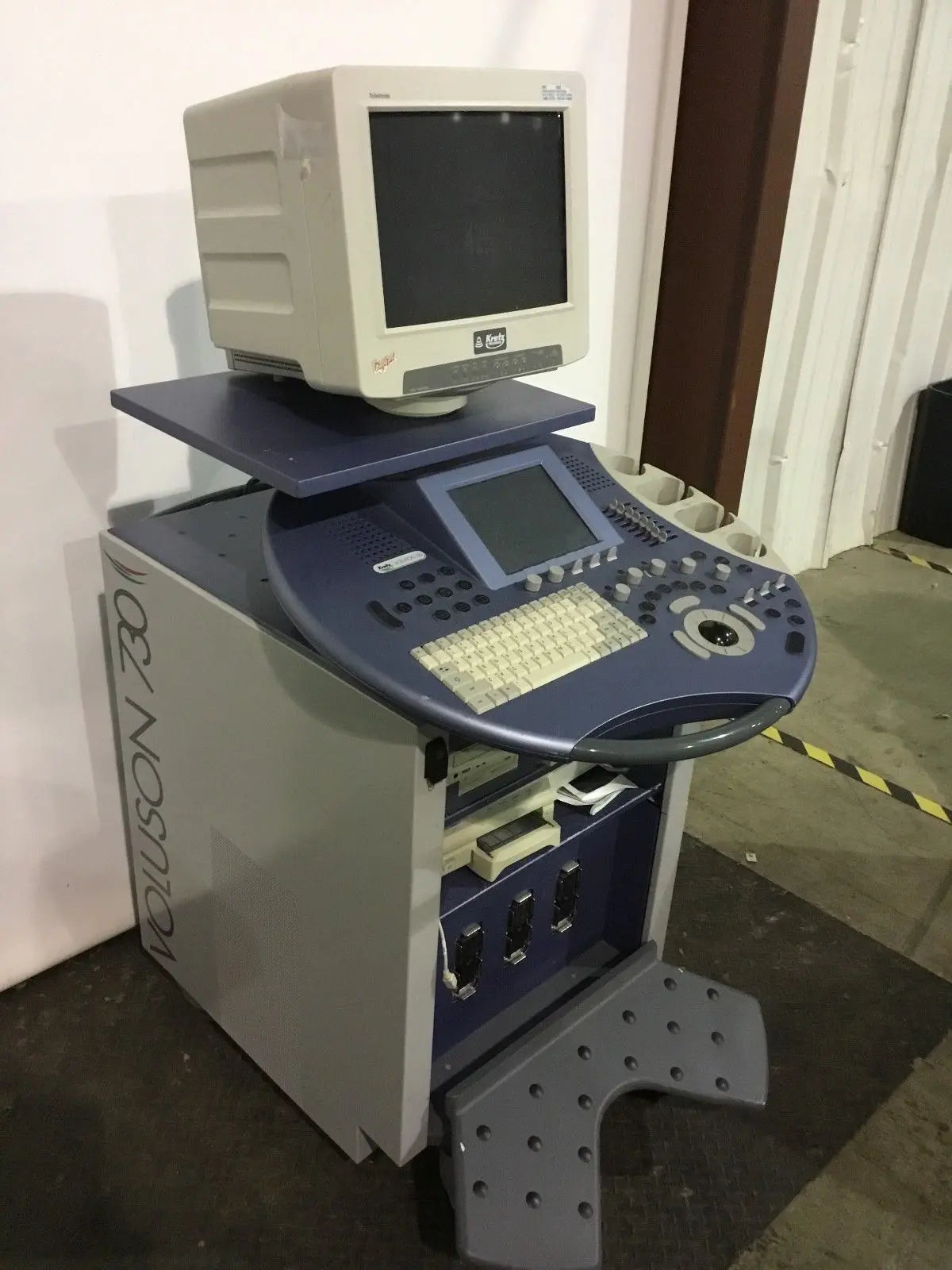 GE Voluson 730 Ultrasound System DIAGNOSTIC ULTRASOUND MACHINES FOR SALE