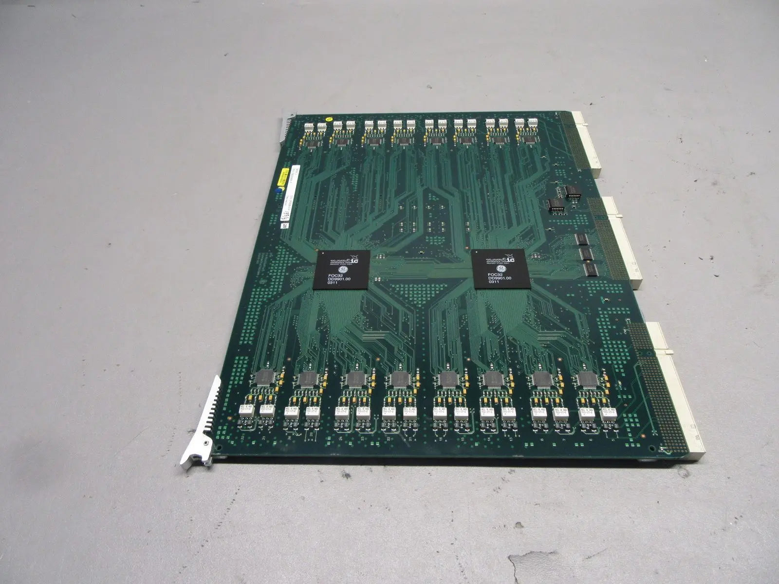 GE Vivid 3 Vingmed FB302900 Rev.C Ultrasound Circuit Board DIAGNOSTIC ULTRASOUND MACHINES FOR SALE